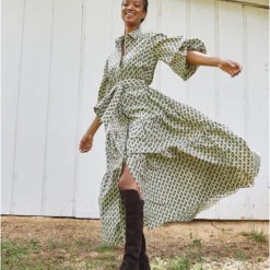 Isla Shirtdress In Ivory Multi Peacock Feathers Habotai -Chicorya Sales M F23 CATALOG S71394 38 D1 PDP