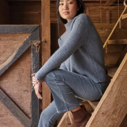 Flare Cropped 5-Pocket Jean In Lovat Stretch Velveteen -Chicorya Sales M HOLIDAY 23 CATALOG PDP 39 83f26079 dabd 492e 8911 1d6267822ef7