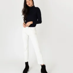 Classic Jean In White -Chicorya Sales S61267 4