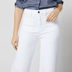 Column Patch Pocket Jean In White Stretch Denim 15 Column Patch Pocket Jean In White Stretch Denim -Chicorya Sales S70238 2534