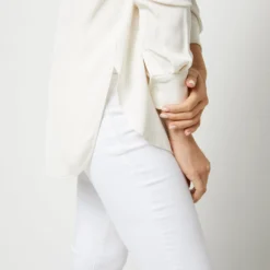 Nyala Blouse In Ivory Silk Crepe De Chine -Chicorya Sales S70503 2336
