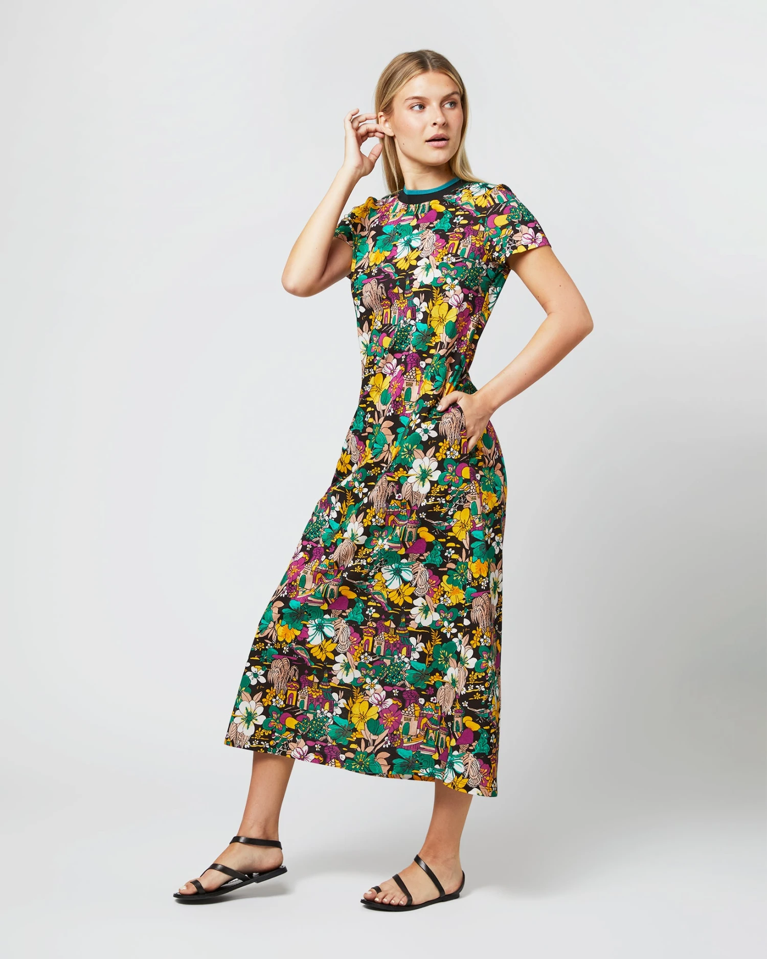 Sporty Swing Dress In Temples Jersey 6 Sporty Swing Dress In Temples Jersey - Image 4