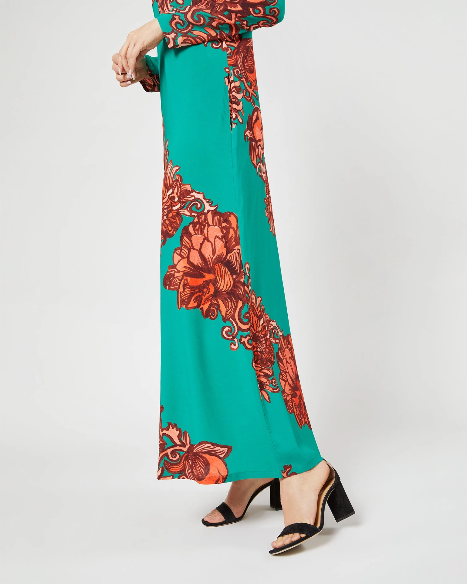 Long Sleeve Swing Dress In Anemone Ghirlanda Sablé 10 Long Sleeve Swing Dress In Anemone Ghirlanda Sablé - Image 8