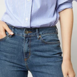 Flare Cropped 5-Pocket Jean In 5-Year Indigo Stretch Denim -Chicorya Sales S71375 2816