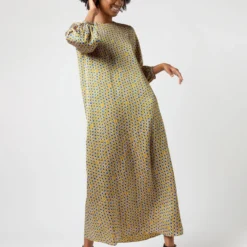 Long-Sleeved Paige Maxi Dress In Gold/Sapphire Sunflower Charmeuse 15 Long-Sleeved Paige Maxi Dress In Gold/Sapphire Sunflower Charmeuse -Chicorya Sales S71383 1113
