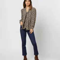 Helene Tie-Neck Blouse In Camel/Black Painterly Leopard Crepe De Chine 17 Helene Tie-Neck Blouse In Camel/Black Painterly Leopard Crepe De Chine -Chicorya Sales S71419 4646