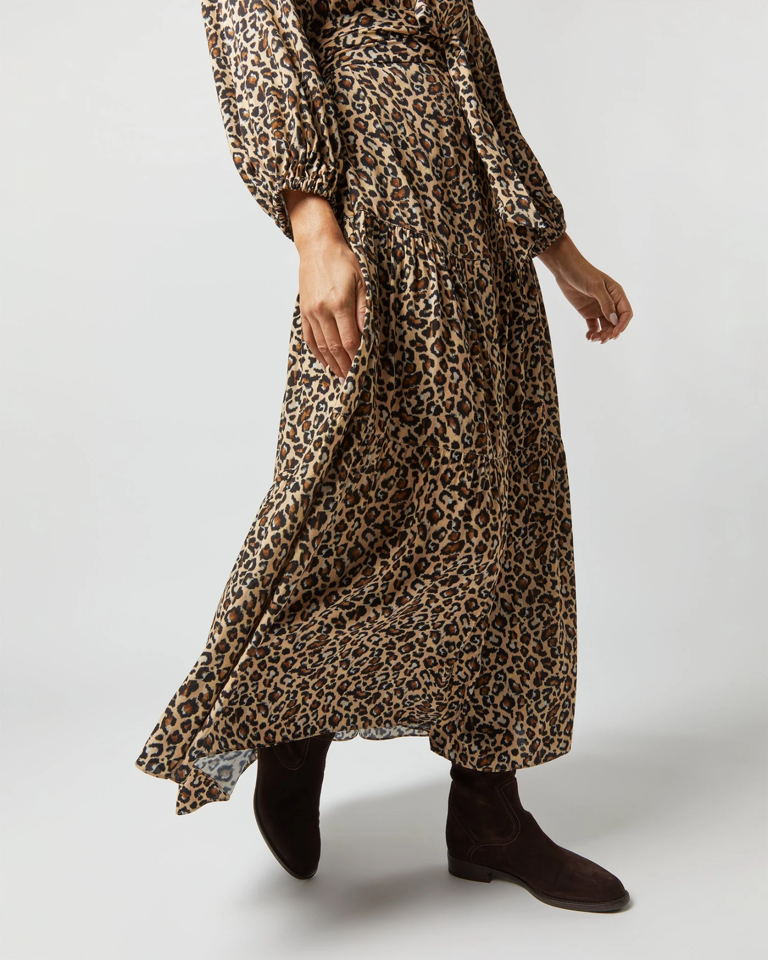 Isla Shirtdress In Camel/Black Painterly Leopard Crepe De Chine 9 Isla Shirtdress In Camel/Black Painterly Leopard Crepe De Chine - Image 7