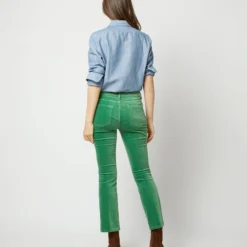 Flare Cropped 5-Pocket Jean In Apple Stretch Velveteen -Chicorya Sales S71911 3218