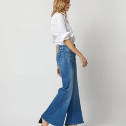 The Patch Pocket Roller Jean In Eager Beaver -Chicorya Sales S72272 1486